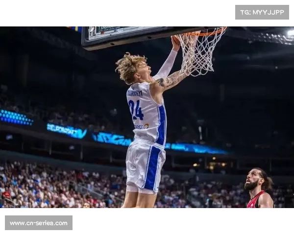 芬兰小将穆里宁史诗级扣篮展现恐怖天赋